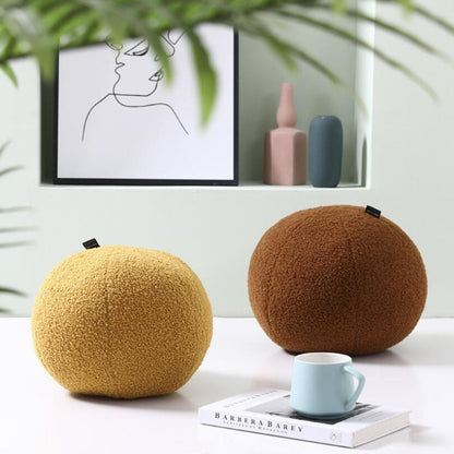 Orla – Coussin Bouclé Ball en style scandinave