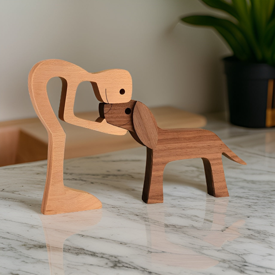 Aelix – Figurine en bois fait main