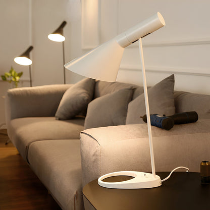 Elvara – Lampe de Table LED Nordique Simple