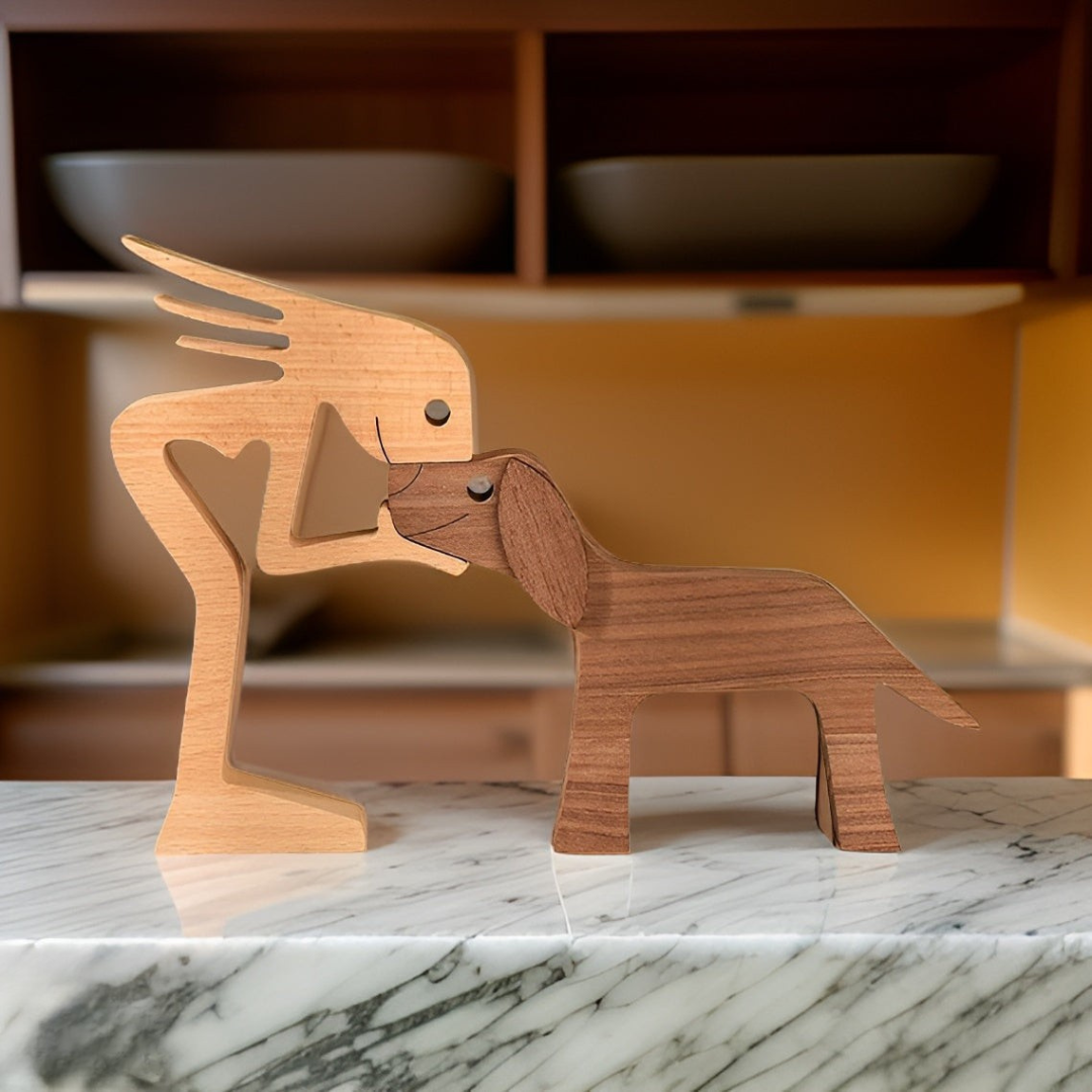 Aelix – Figurine en bois fait main