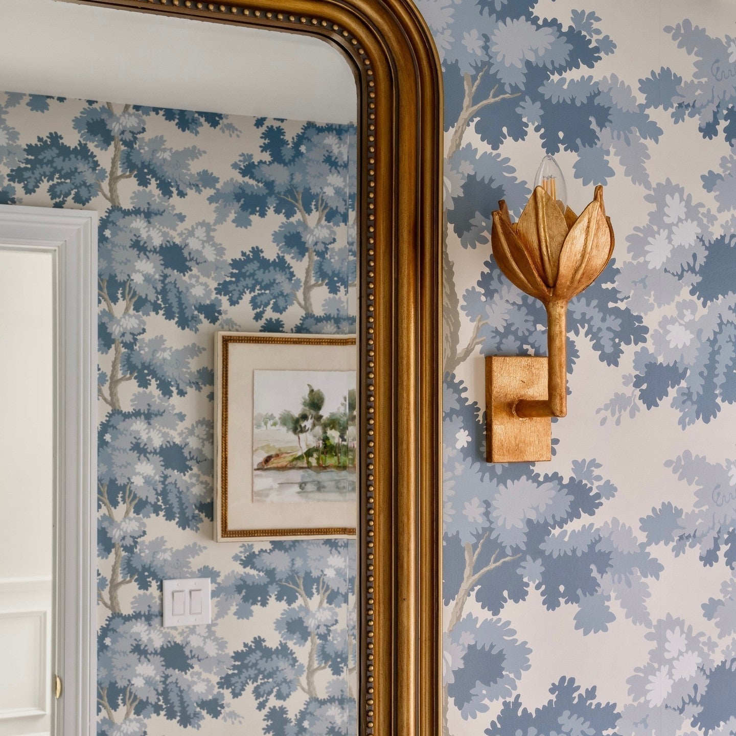 Yumi – Applique Murale Fleurs Moderne