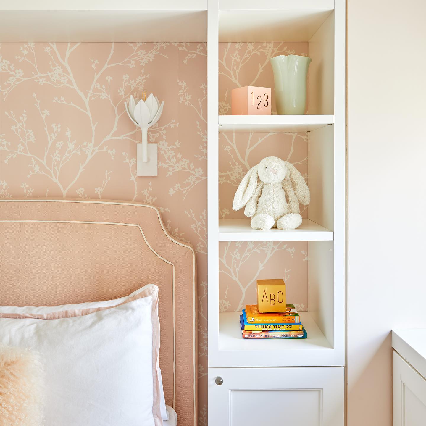 Yumi – Applique Murale Fleurs Moderne