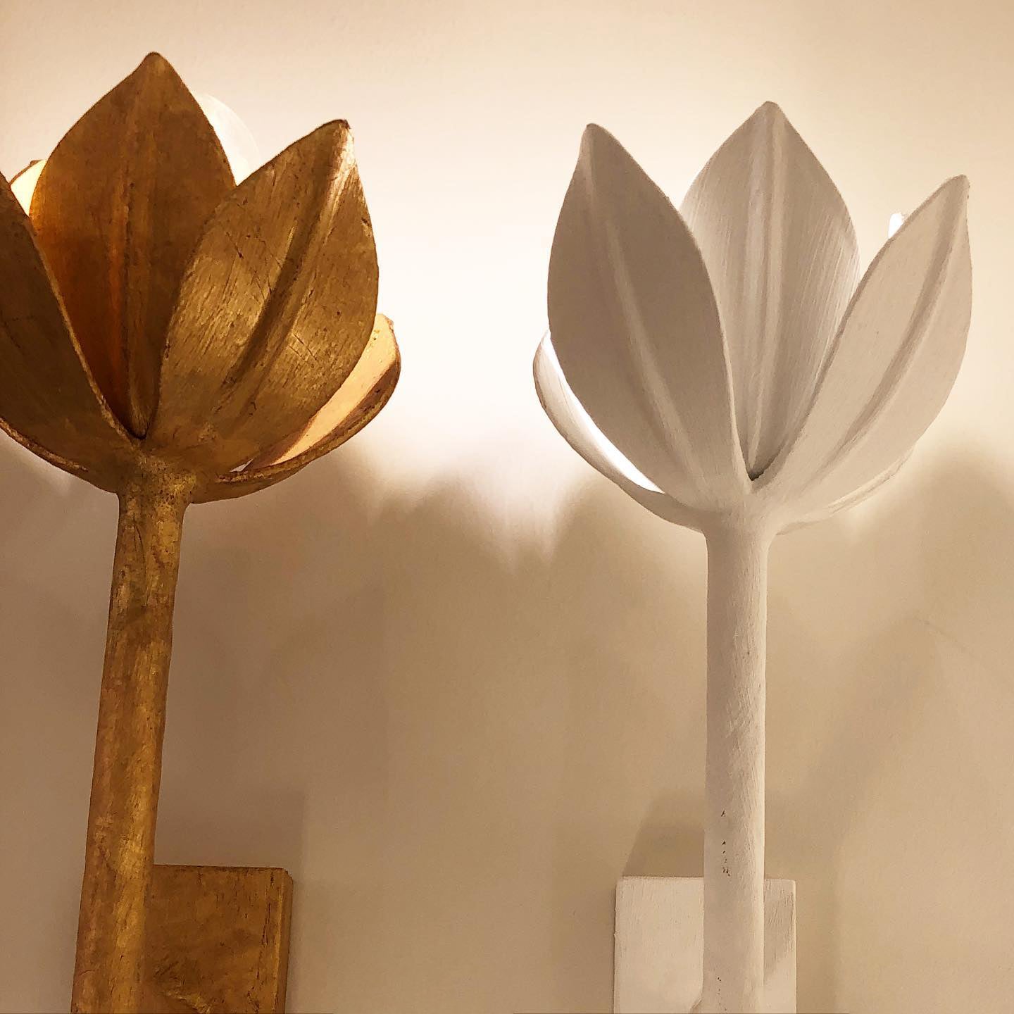 Yumi – Applique Murale Fleurs Moderne