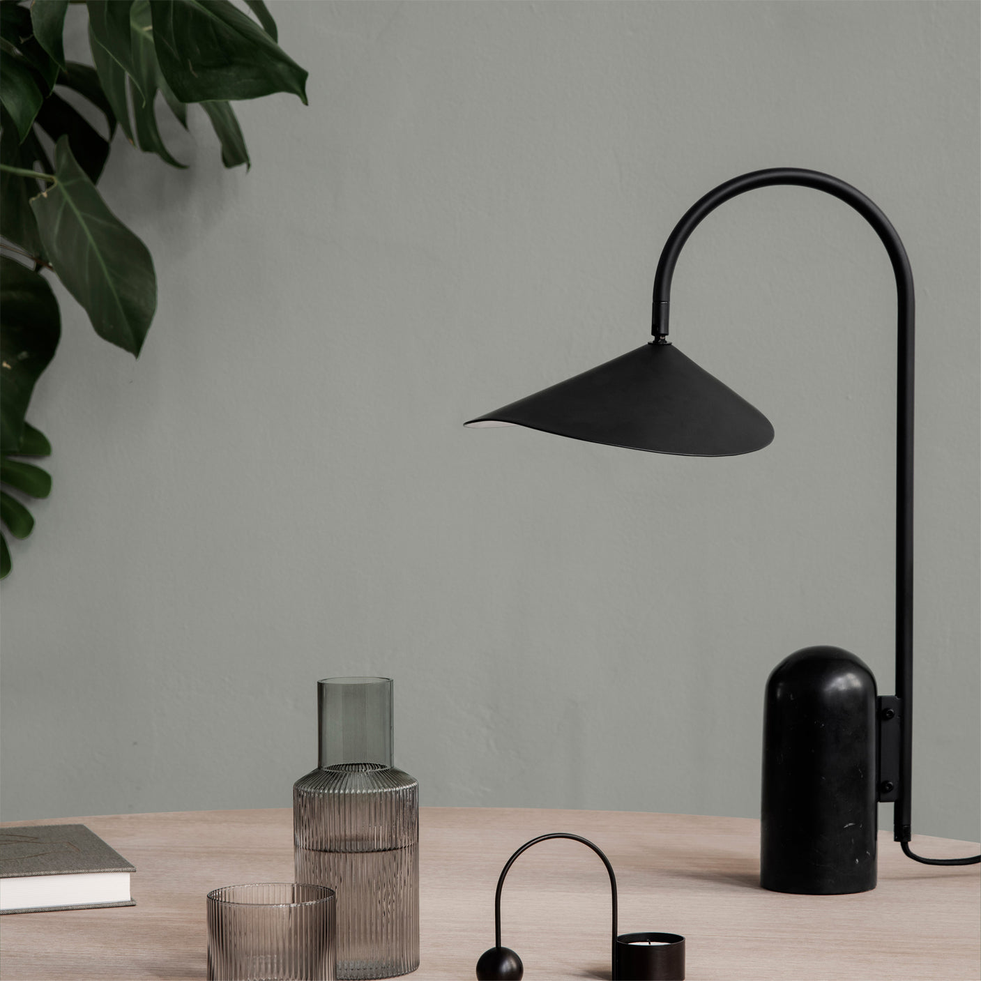 Mono – Lampe de table européenne