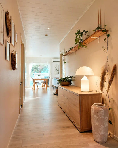 Stella – Lampe de table en métal design sculptural