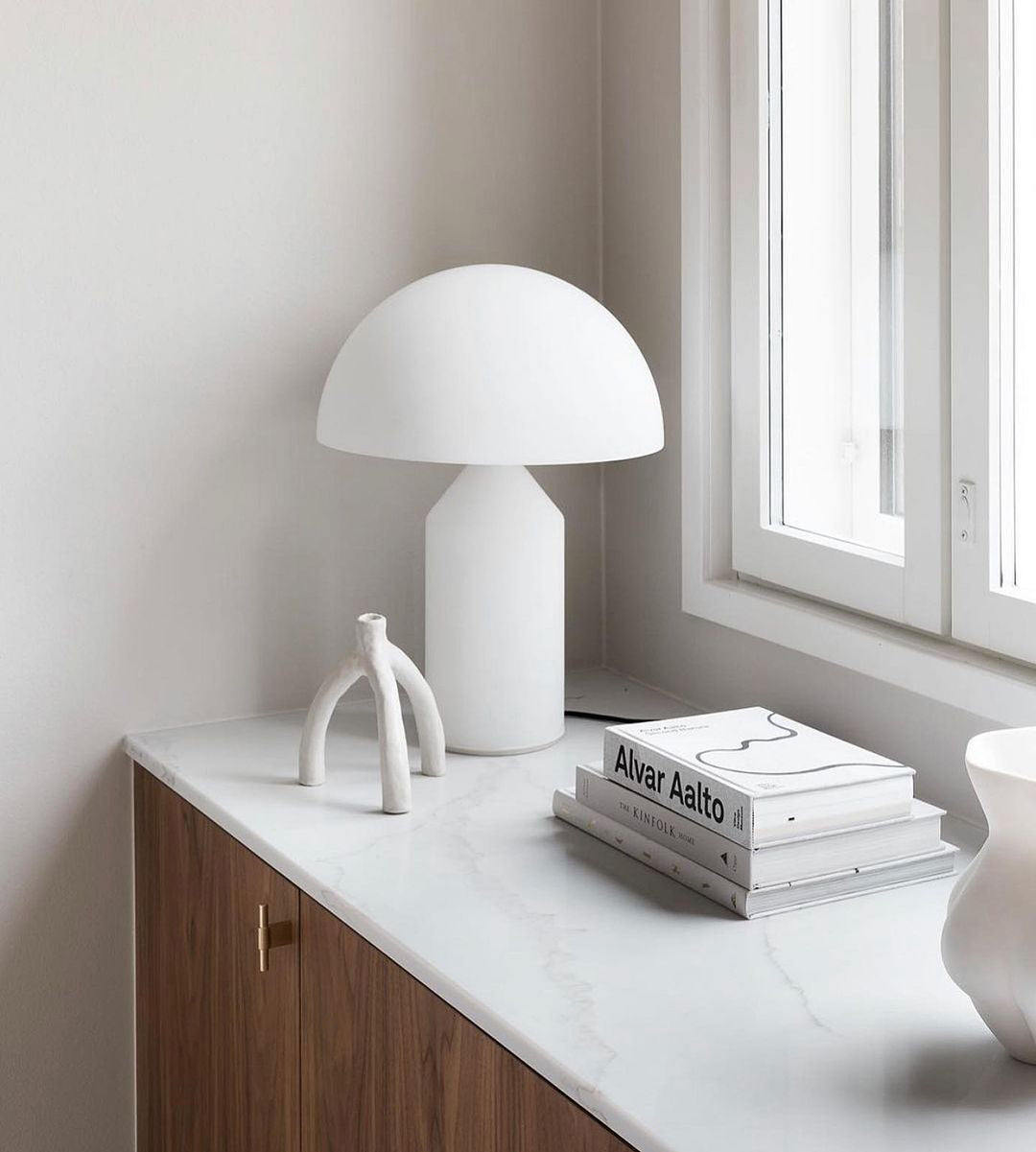 Stella – Lampe de table en métal design sculptural
