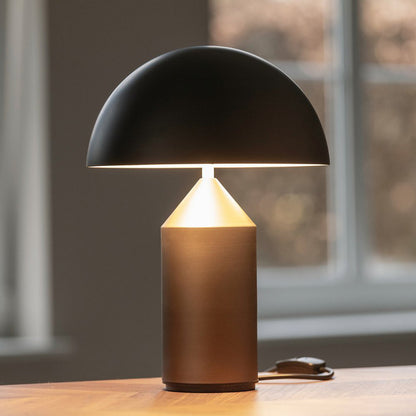 Stella – Lampe de table en métal design sculptural