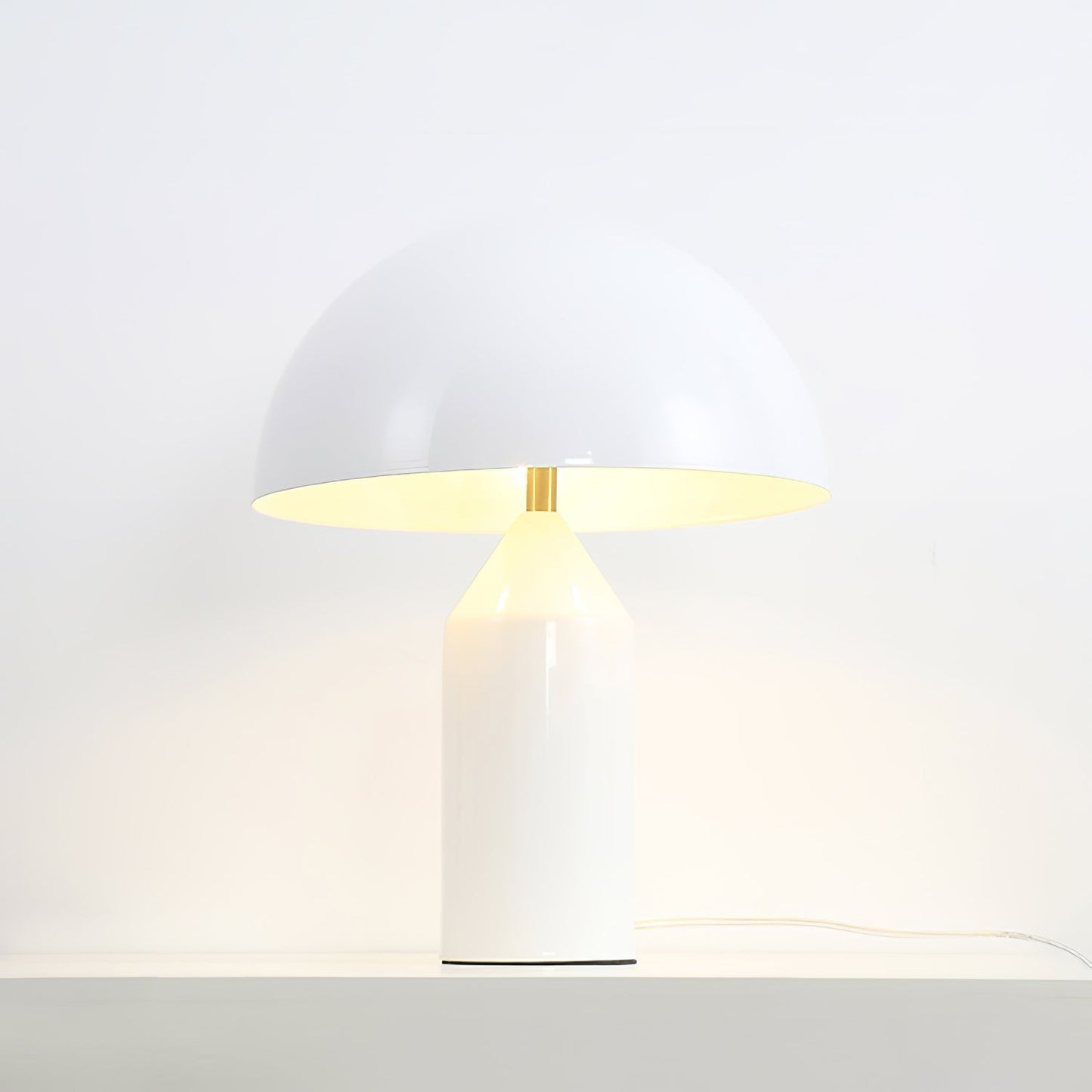Stella – Lampe de table en métal design sculptural