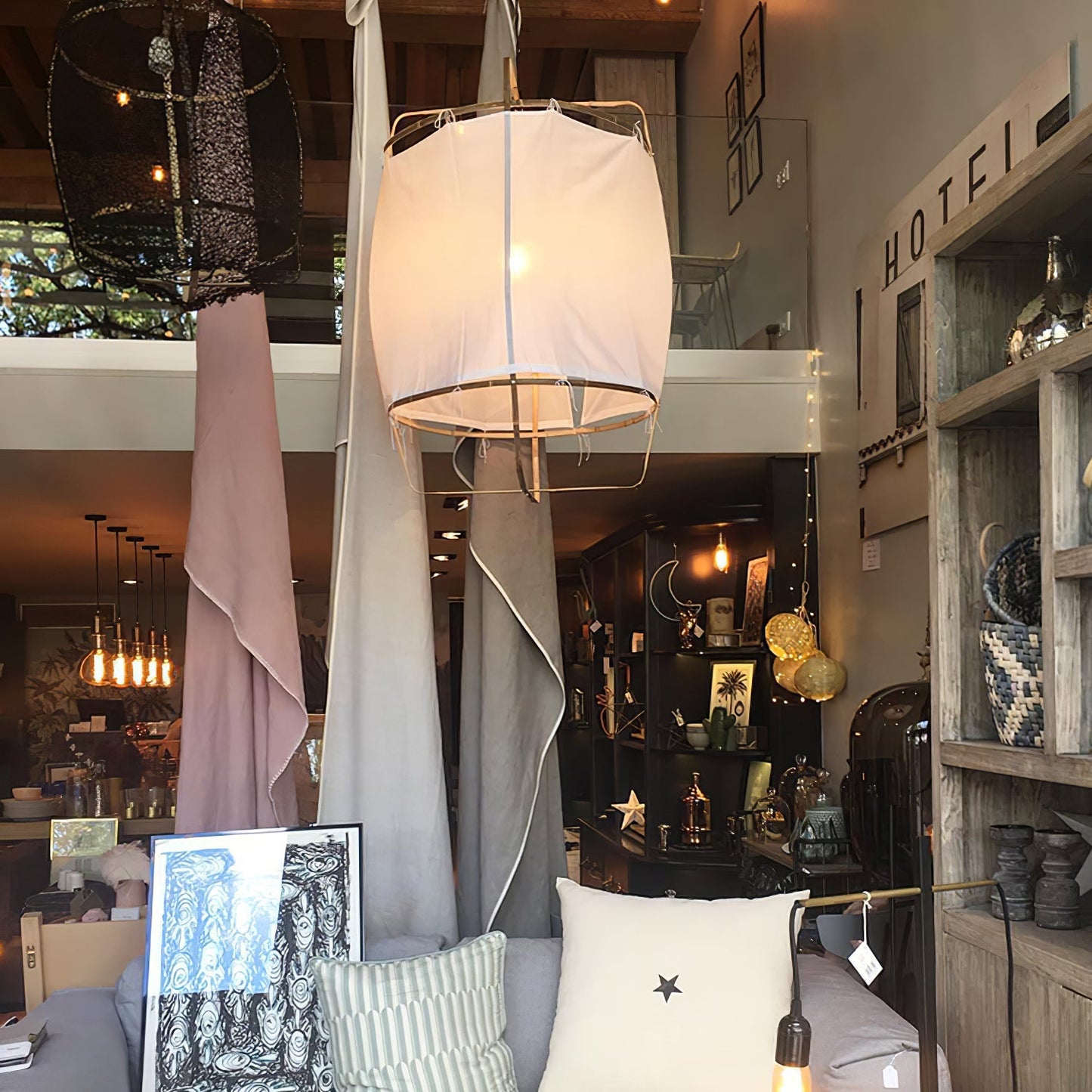 Asami – Suspension design en lin & bambou