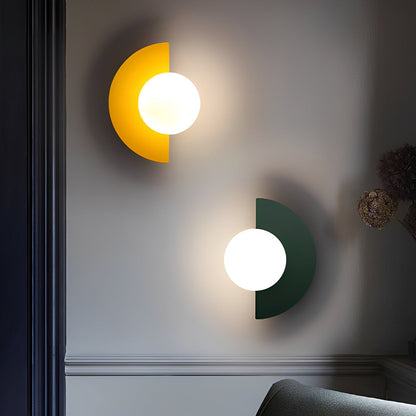 Lia – Lampe murale colorée pour murs d'accent