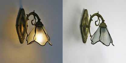 Leona – Lampe Murale en Verre Élégante