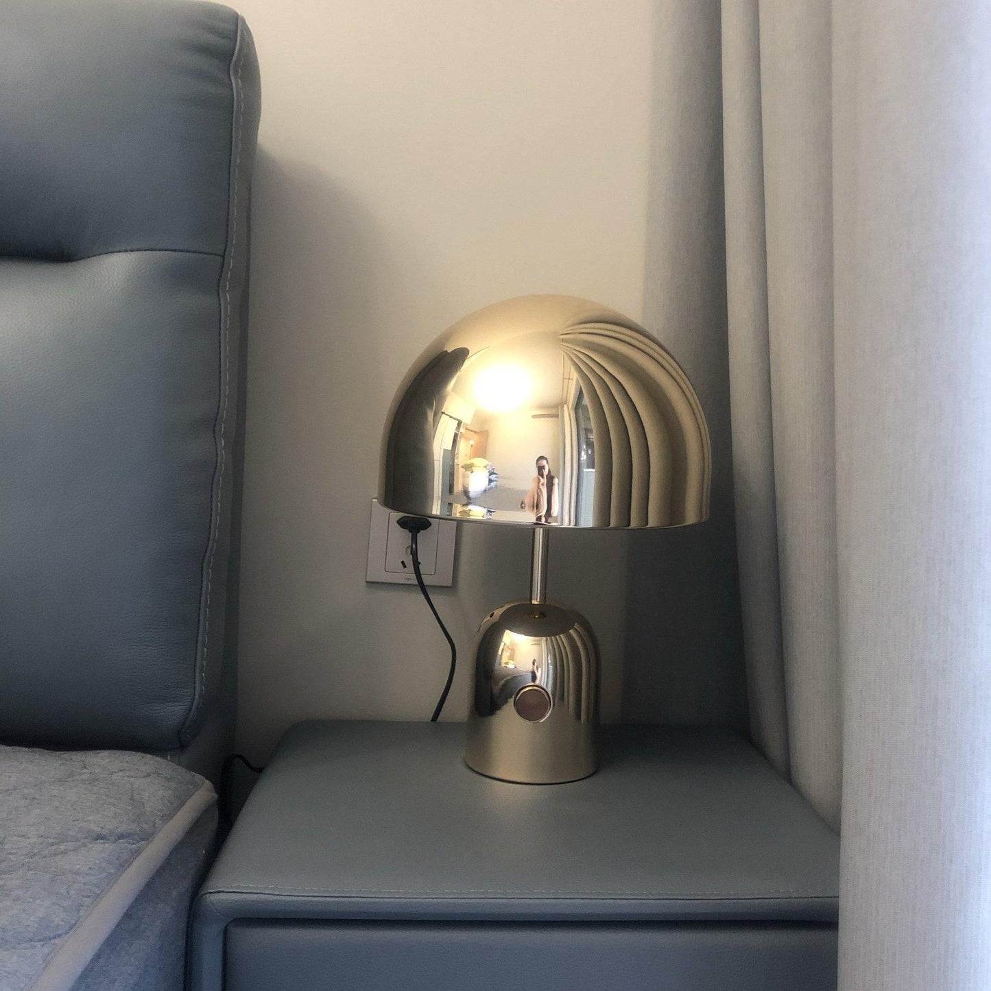 Bella – Élégante lampe de table avec charme classique et lumière chaude