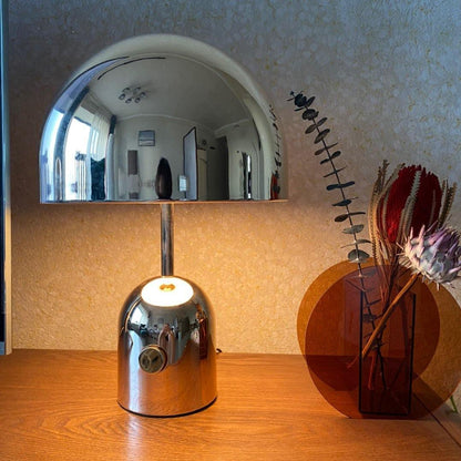 Bella – Élégante lampe de table avec charme classique et lumière chaude