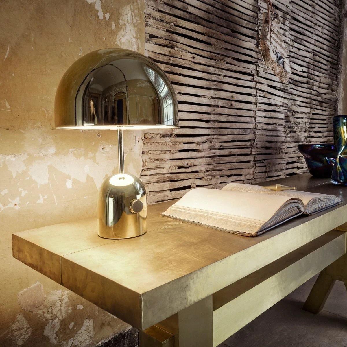 Bella – Élégante lampe de table avec charme classique et lumière chaude