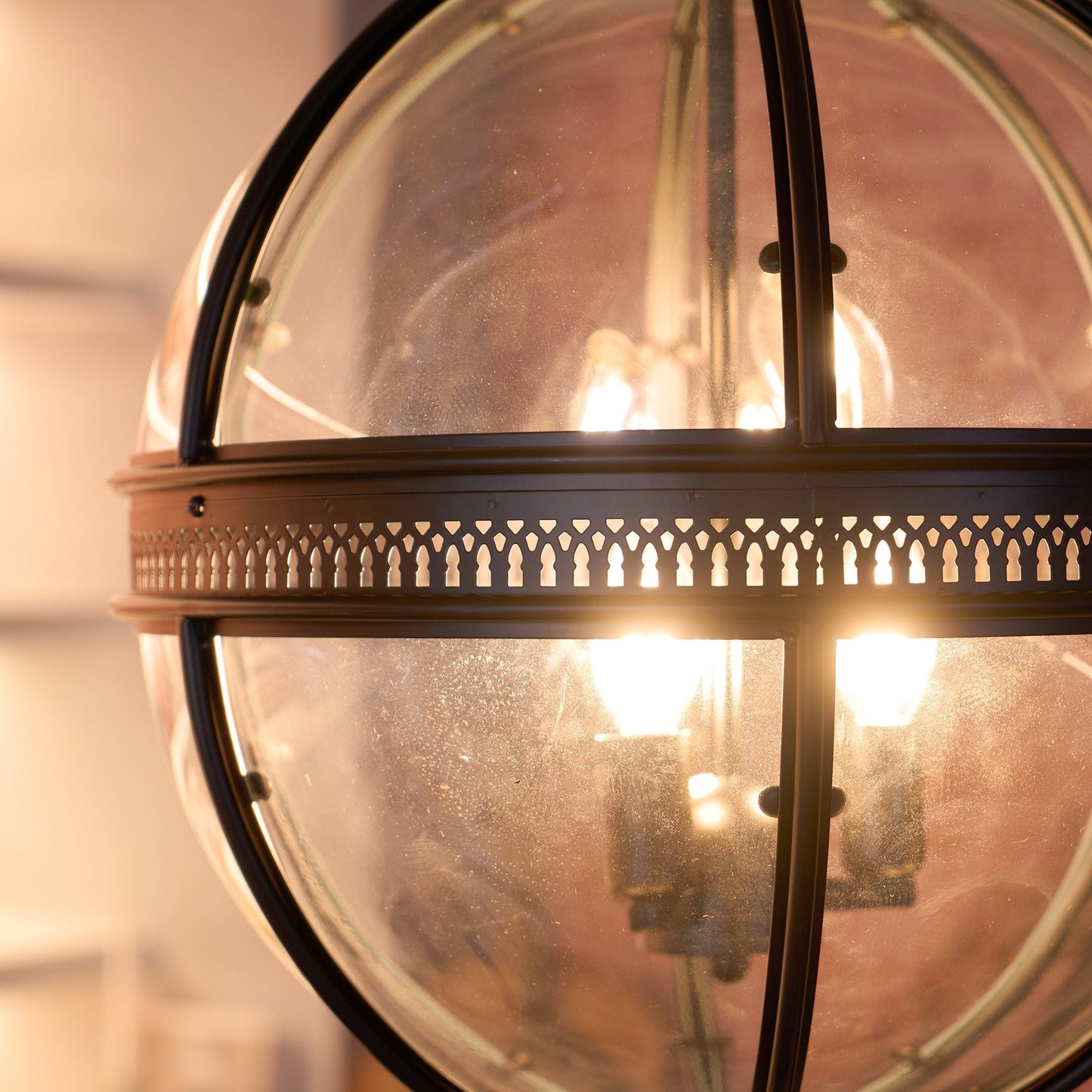 Gideon – Lustre en Verre Rond Retro