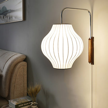 Isolde – Lampe Murale Créative en Soie