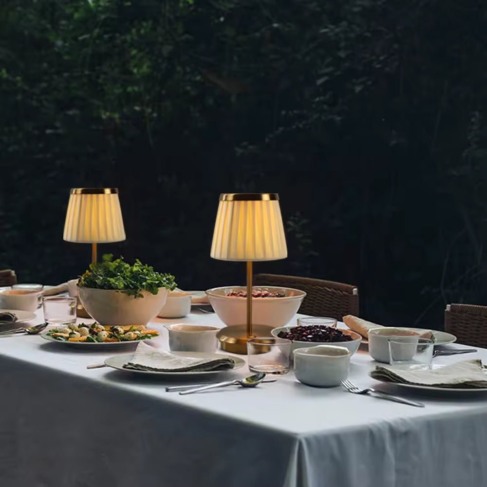 Emi – Élégante lampe de table USB