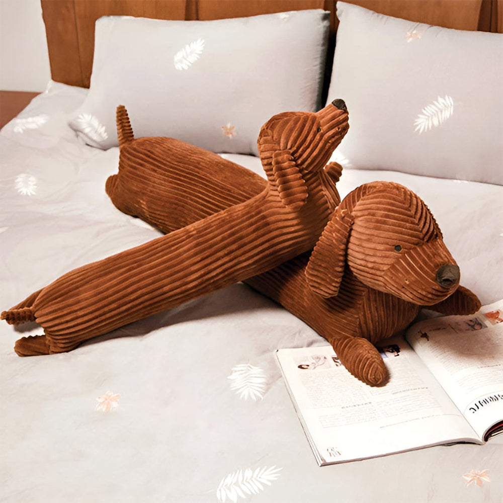 Milu – Adorable Coussin en Peluche Teckel