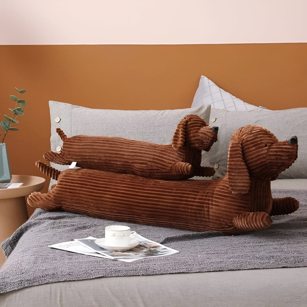 Milu – Adorable Coussin en Peluche Teckel