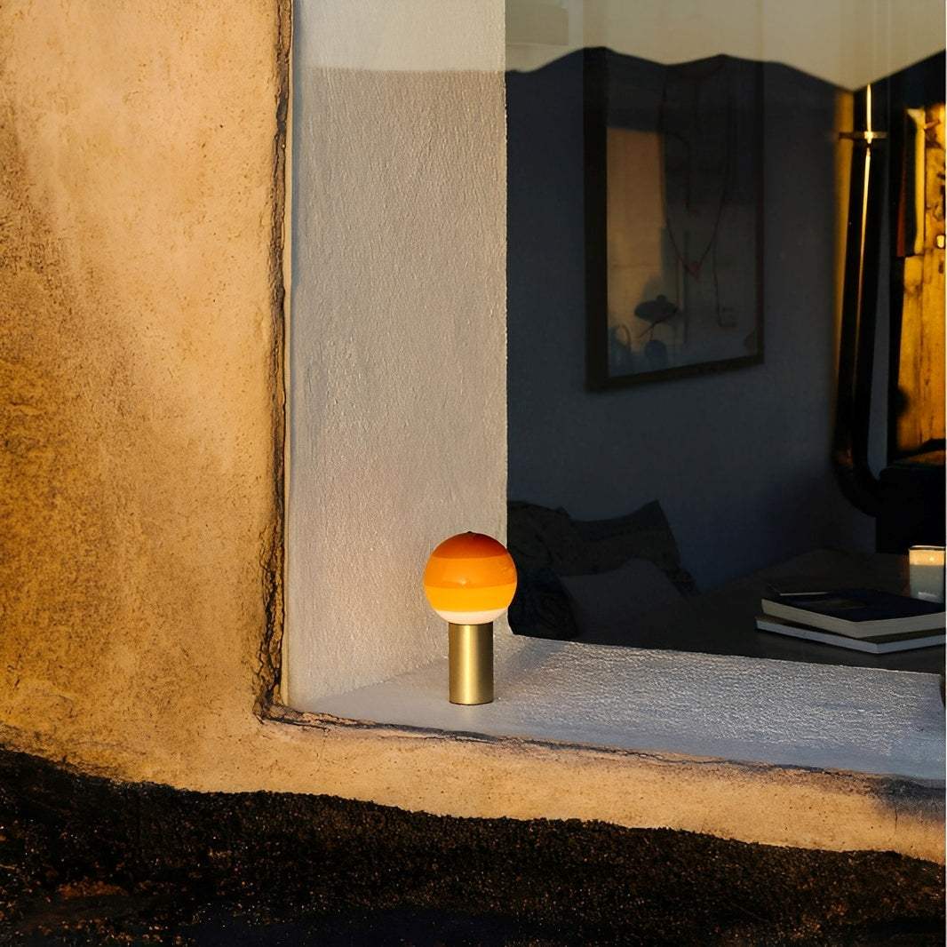 Orbis – Lampe en verre personnalisée design planète