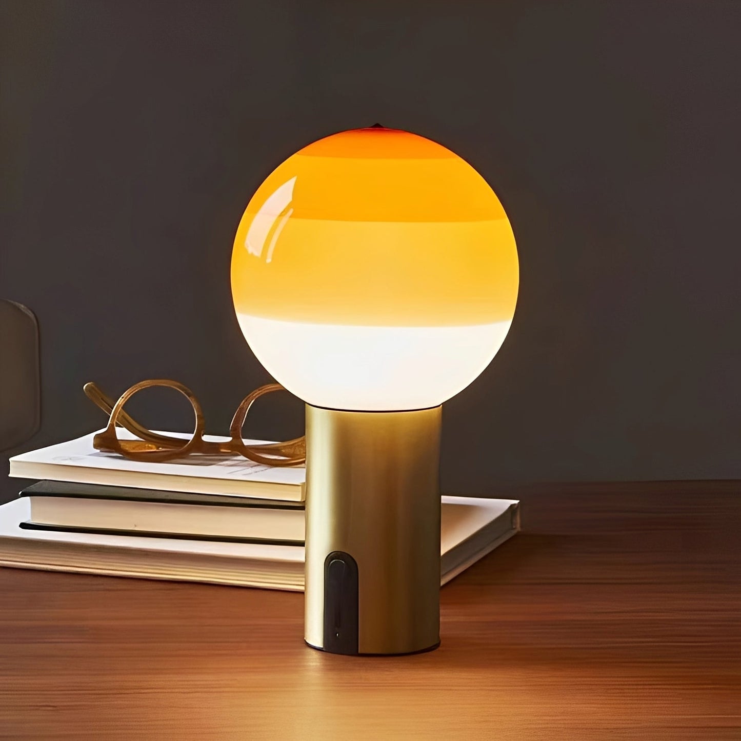 Orbis – Lampe en verre personnalisée design planète