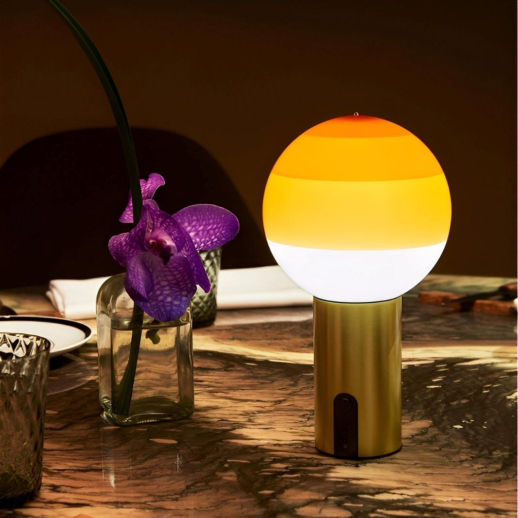 Orbis – Lampe en verre personnalisée design planète