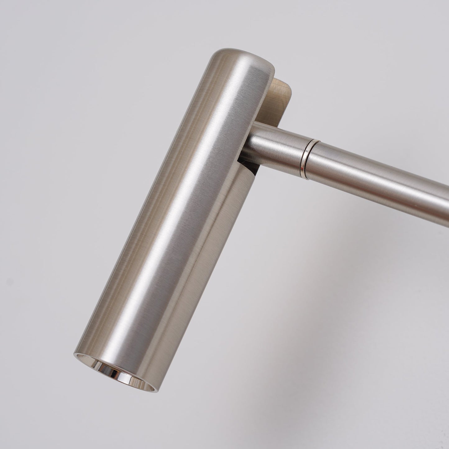 Niva – Lampe murale LED ronde avec fonction spot