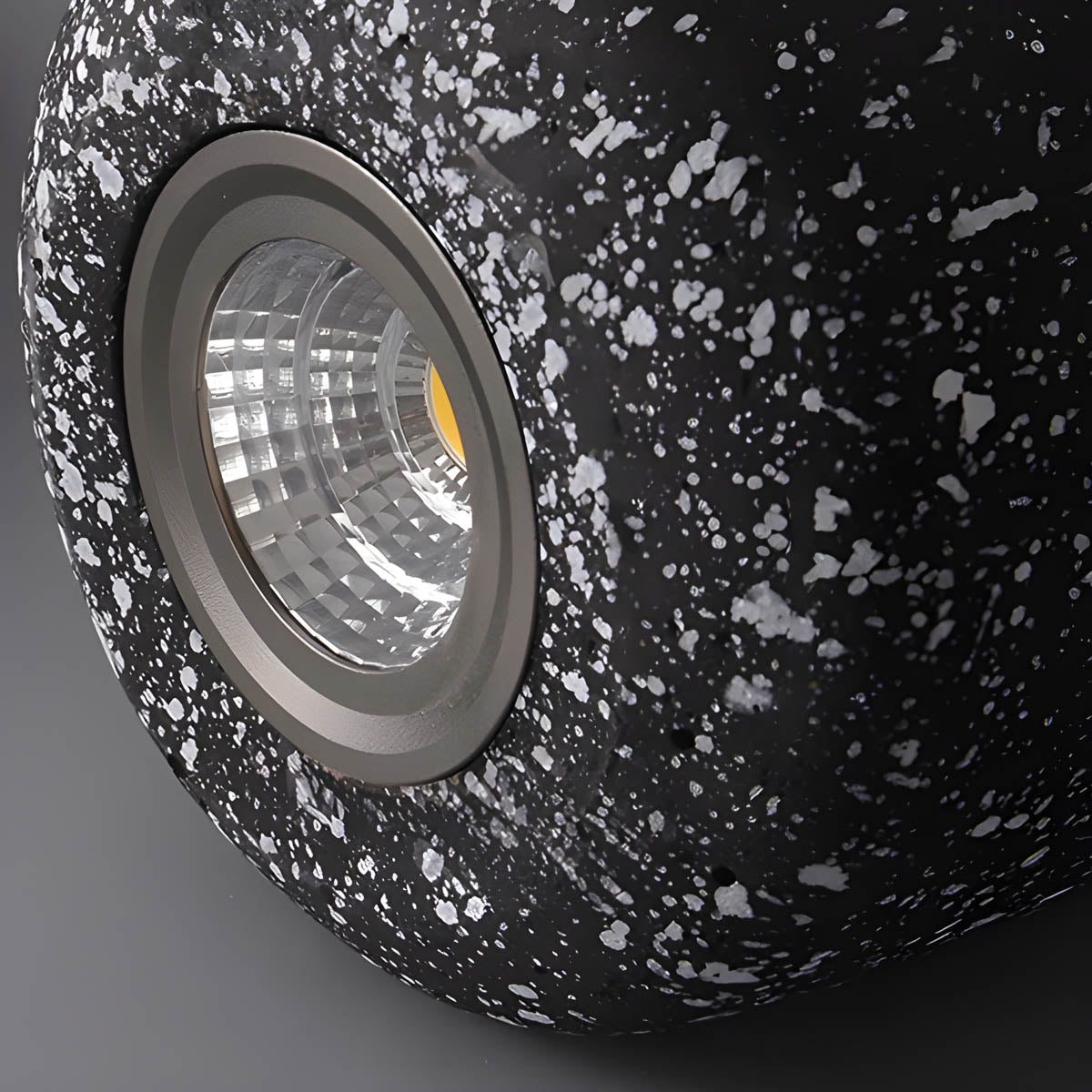 Ferro – Suspension industrielle en fer avec look moderne