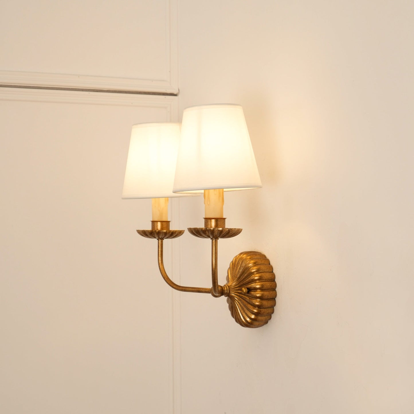 Kristy – Lampe Murale Antique en Design de Bougie