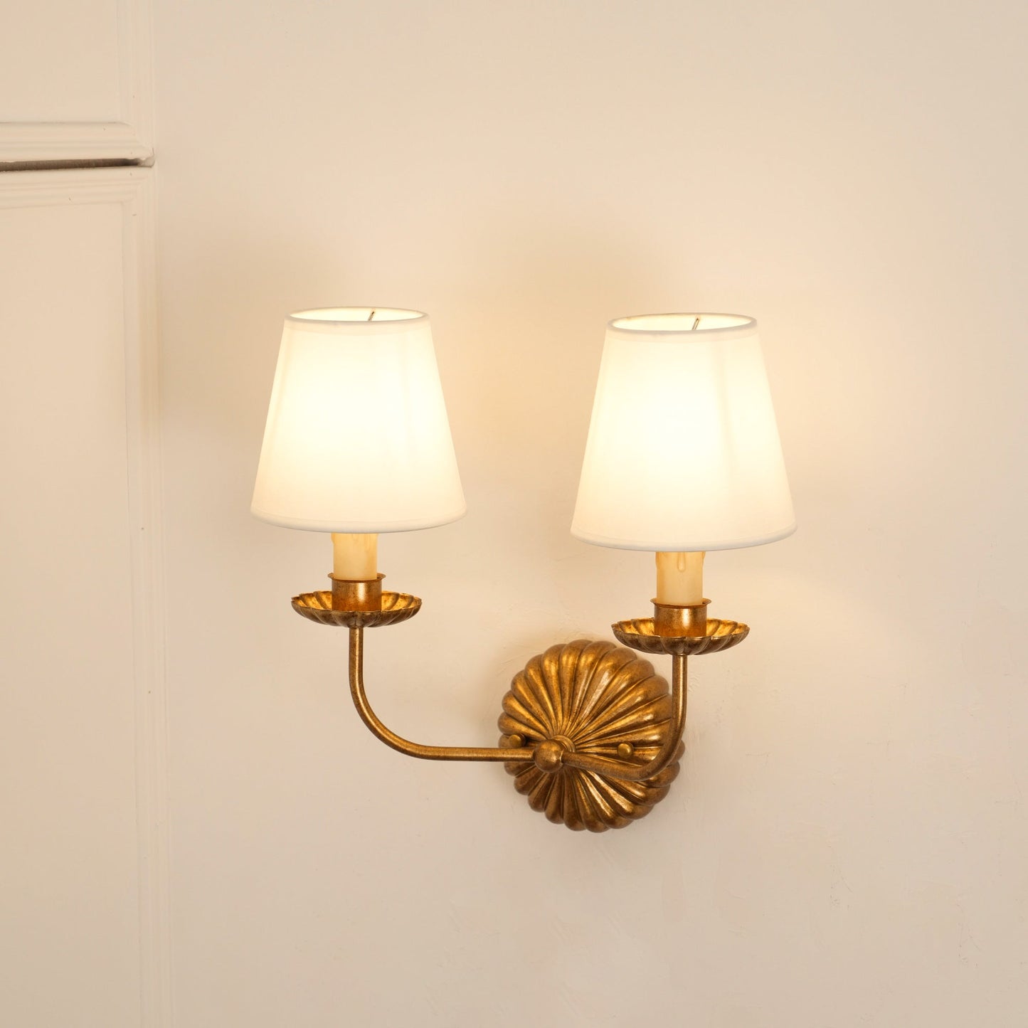 Kristy – Lampe Murale Antique en Design de Bougie