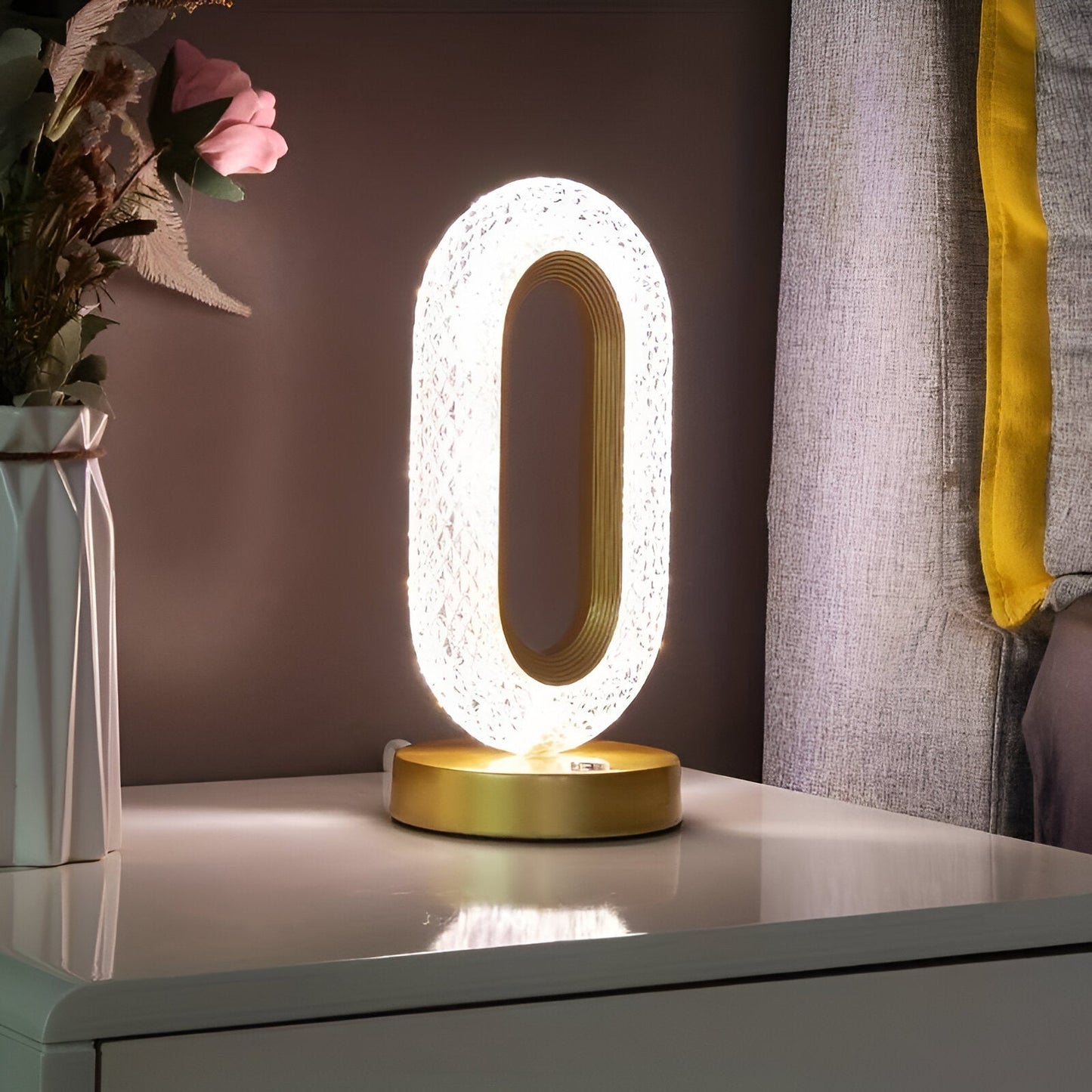 Evelyn – Élégante Lampe de Table LED en Cristal