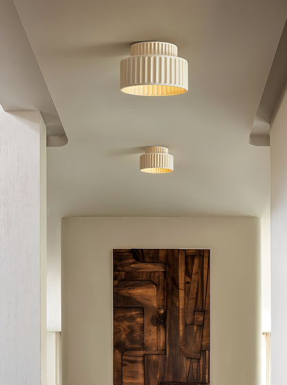 BrumeForme – Plafonnier en résine mate nervurée