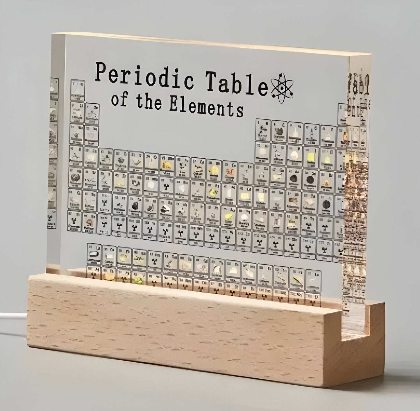 Aurelia – Tableau périodique en acrylique 3D