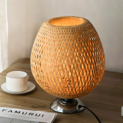 Mara – Lampe en bambou tressé