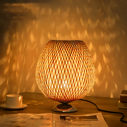 Mara – Lampe en bambou tressé