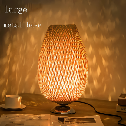 Mara – Lampe en bambou tressé