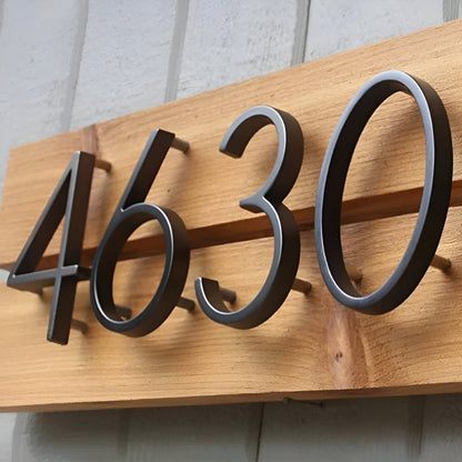 Numéro Élégance – Plaque de numéro de maison moderne en noir mat