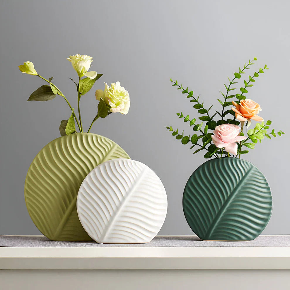 Illyraea – Vase en céramique scandinave fabriquée à la main