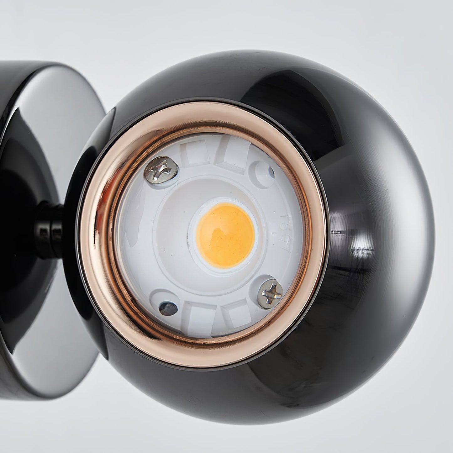 Ion – Applique Murale Verticale