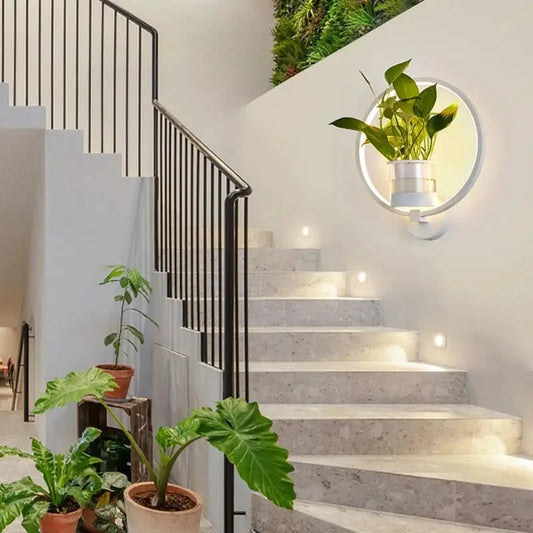 Applique murale design avec plante verte