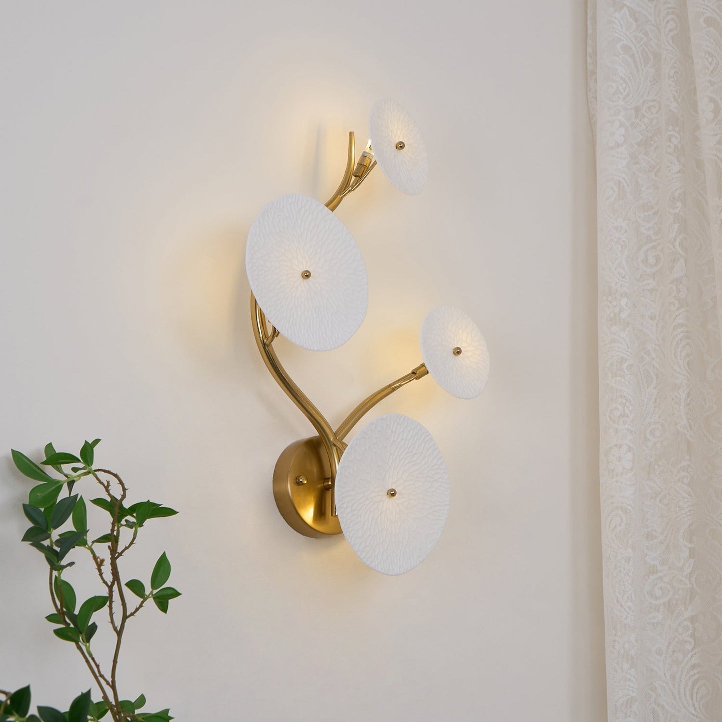 Olivia – Lampe murale en design de fleur de lotus