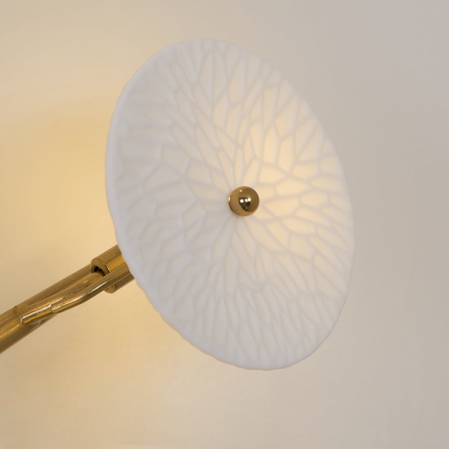 Olivia – Lampe murale en design de fleur de lotus