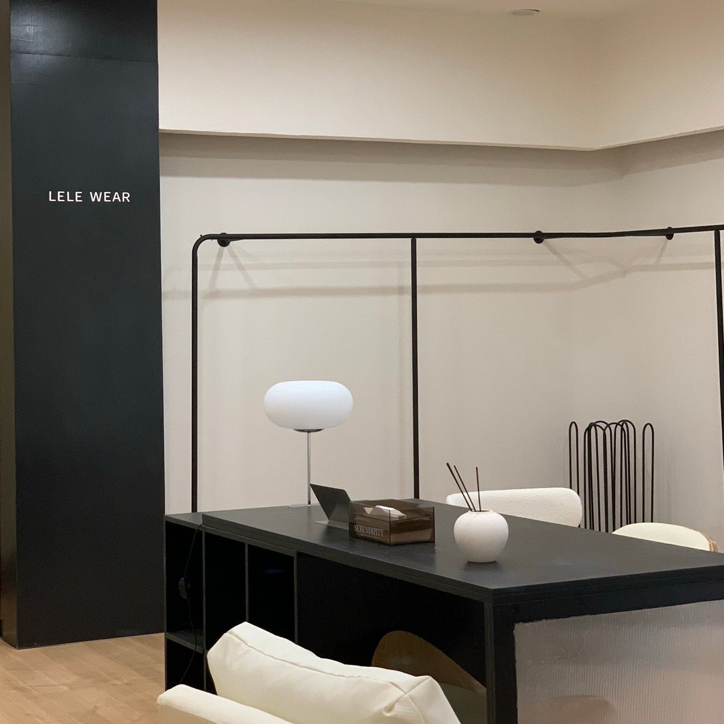 Lumi – Lampe de table moderne