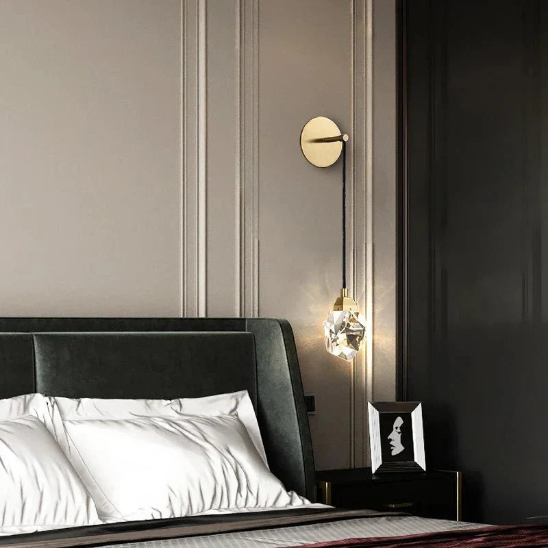 Cascade de cristal : applique murale moderne