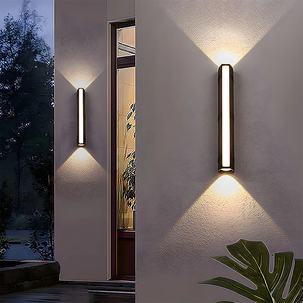Nira – Lampe murale extérieure simple et élégante