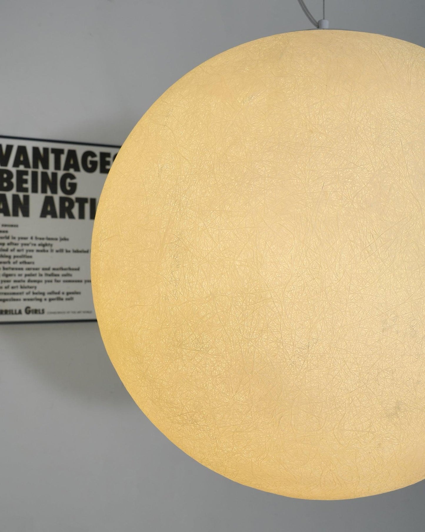 ClairdeLune – Suspension en forme de lune pour une ambiance féérique