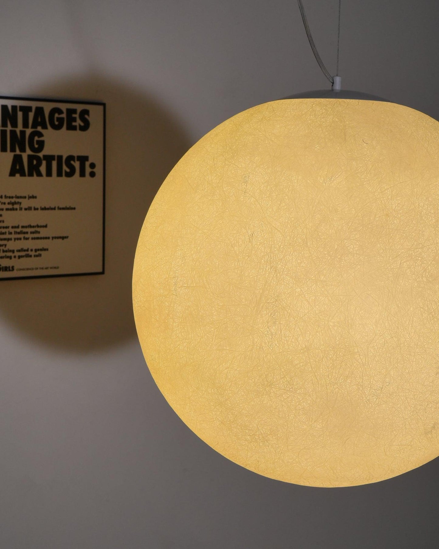 ClairdeLune – Suspension en forme de lune pour une ambiance féérique