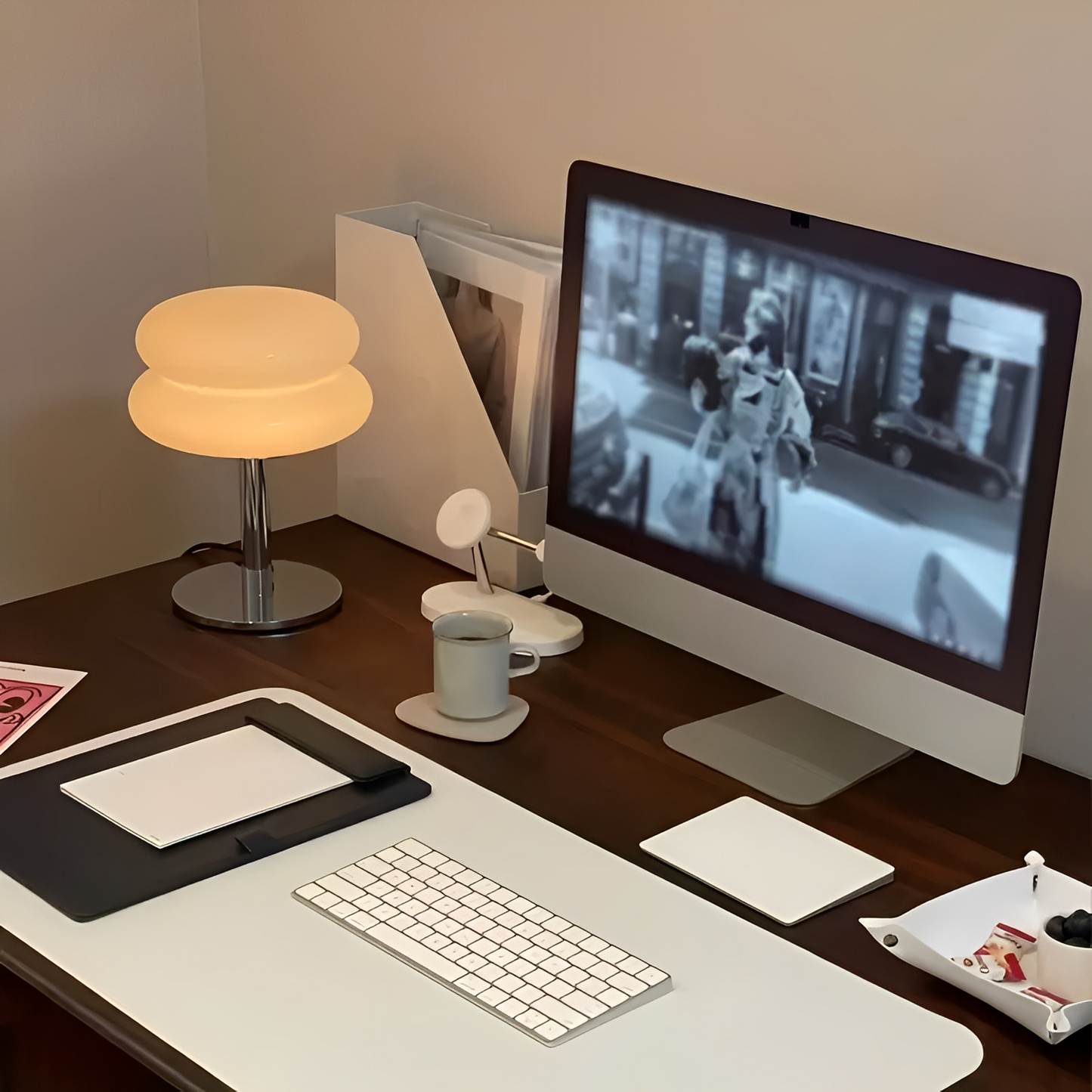 Vionna – Petite Lampe de Table en Verre