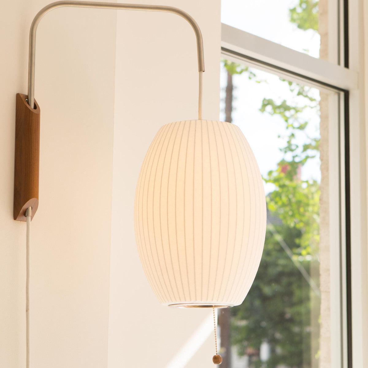 Isolde – Lampe Murale Créative en Soie