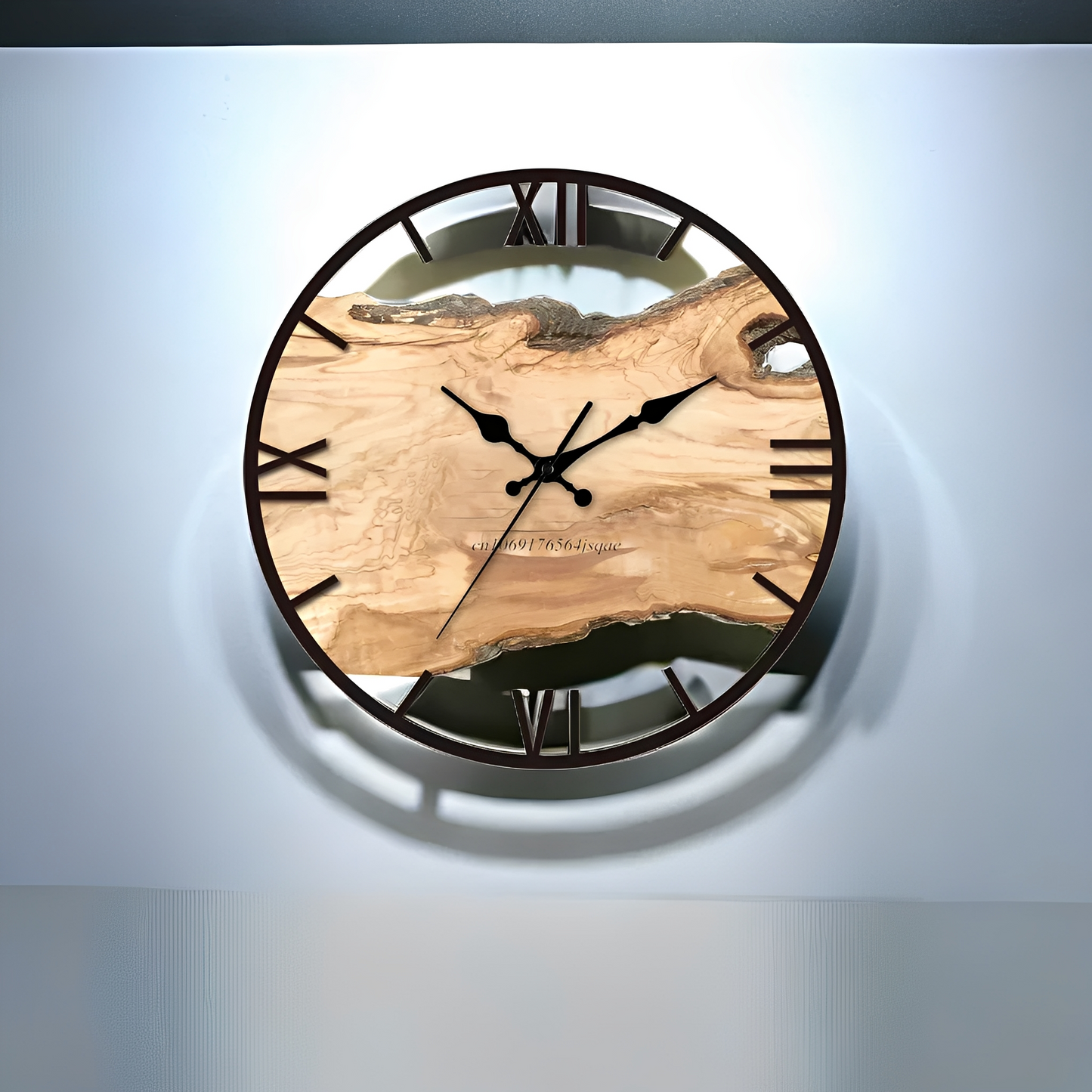 Alvik – Simple Horloge Murale Nordique avec Veine de Bois